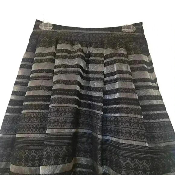 JOA Los Angeles Women's Black Striped Flocking Lined Full Skirt w Netting - Picture 3 of 9